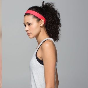 Fly Away Tamer Lululemom Headband (skinny)